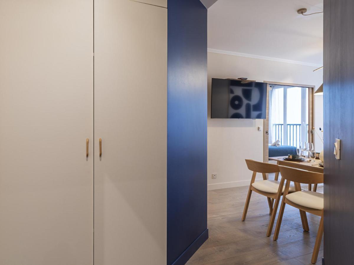 The Blue Suite On Champs Elysees Avenue パリ エクステリア 写真