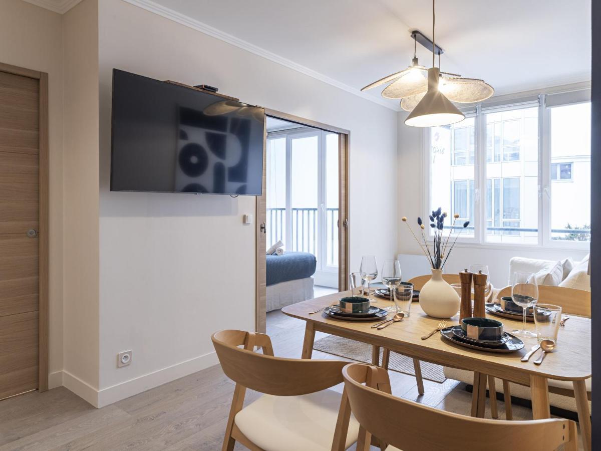 The Blue Suite On Champs Elysees Avenue パリ エクステリア 写真