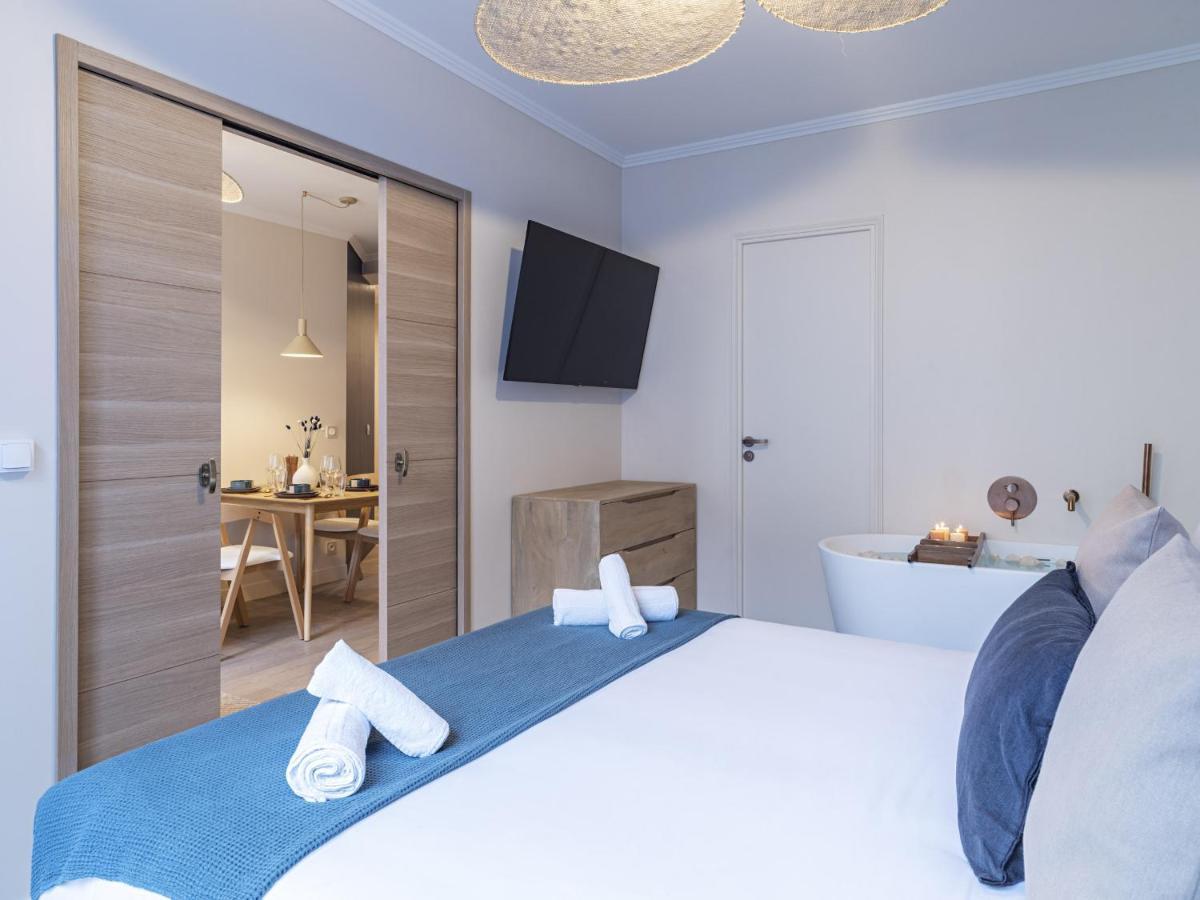 The Blue Suite On Champs Elysees Avenue パリ エクステリア 写真