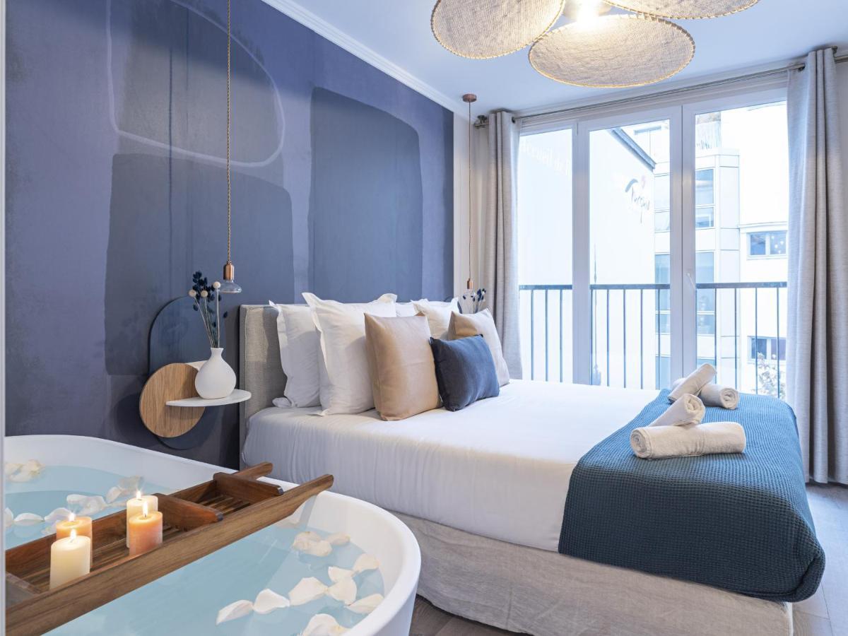 The Blue Suite On Champs Elysees Avenue パリ エクステリア 写真