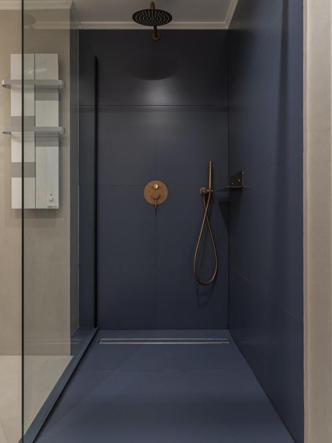 The Blue Suite On Champs Elysees Avenue パリ エクステリア 写真