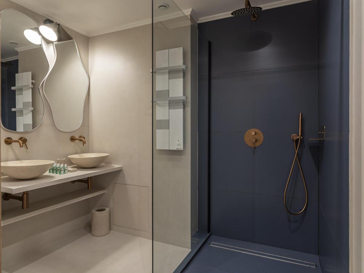 The Blue Suite On Champs Elysees Avenue パリ エクステリア 写真