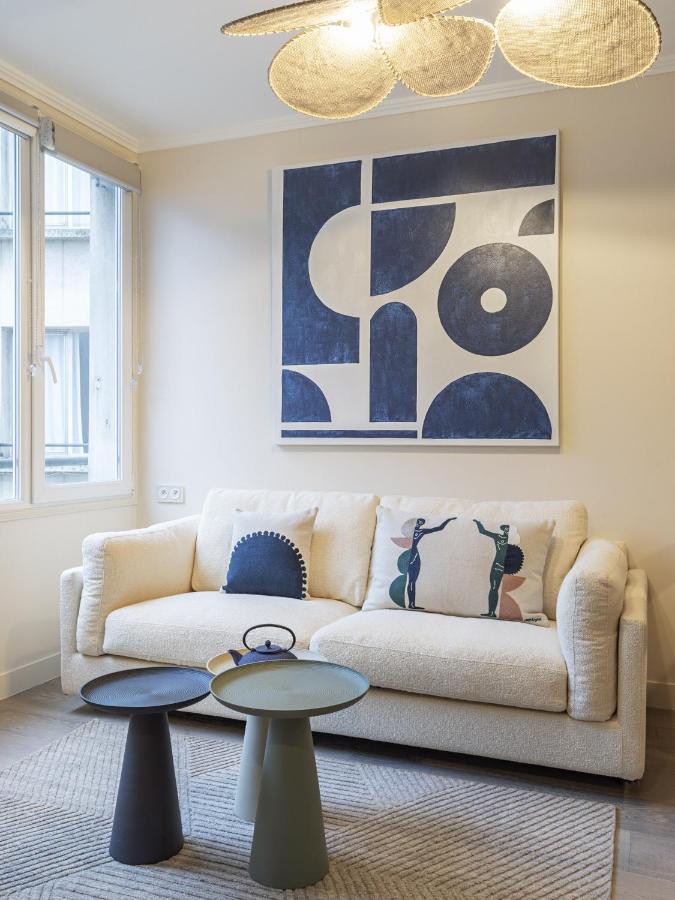 The Blue Suite On Champs Elysees Avenue パリ エクステリア 写真