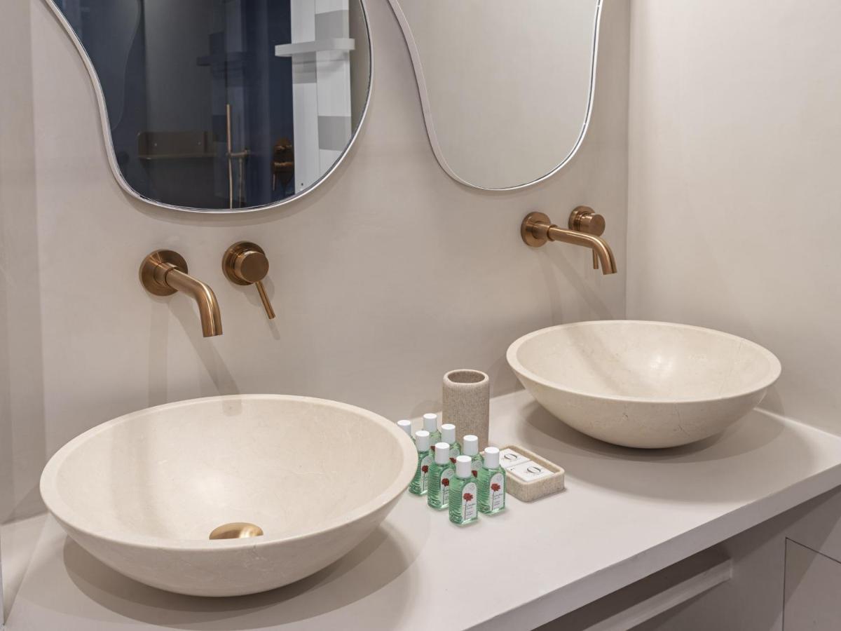The Blue Suite On Champs Elysees Avenue パリ エクステリア 写真