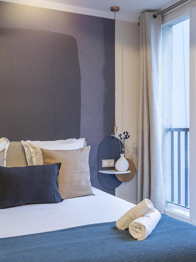The Blue Suite On Champs Elysees Avenue パリ エクステリア 写真