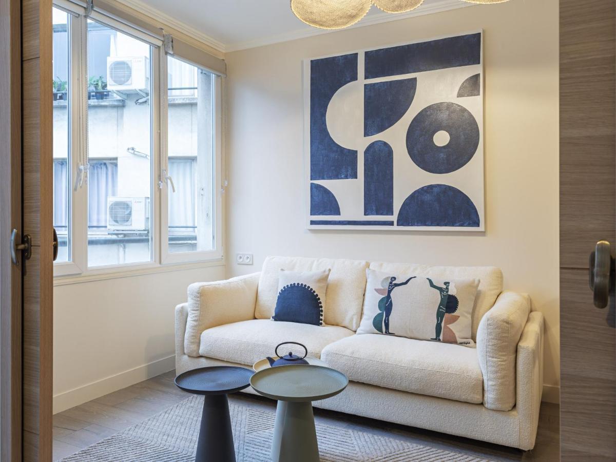 The Blue Suite On Champs Elysees Avenue パリ エクステリア 写真