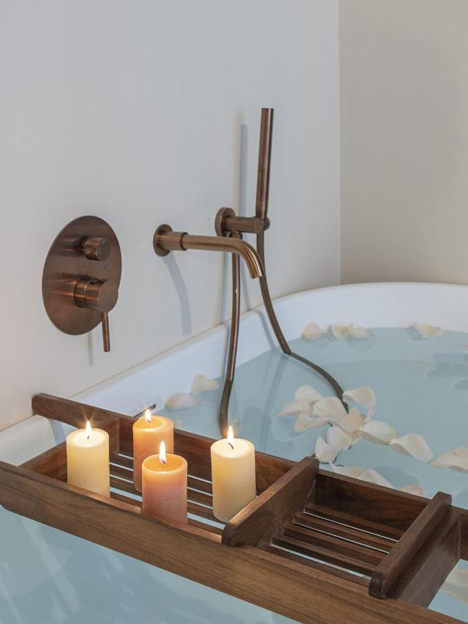 The Blue Suite On Champs Elysees Avenue パリ エクステリア 写真